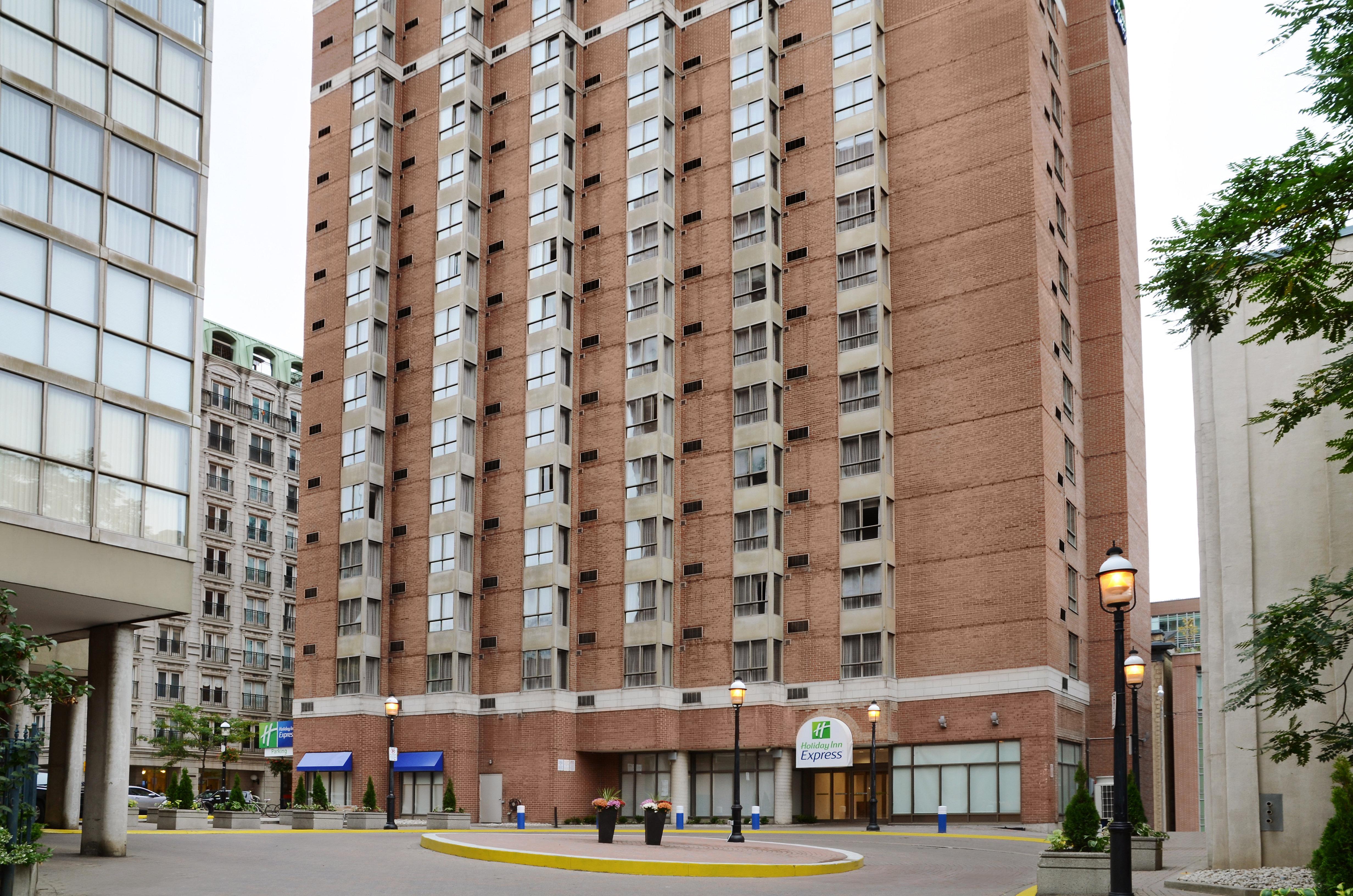 Holiday Inn Express Toronto Downtown By Ihg Esterno foto