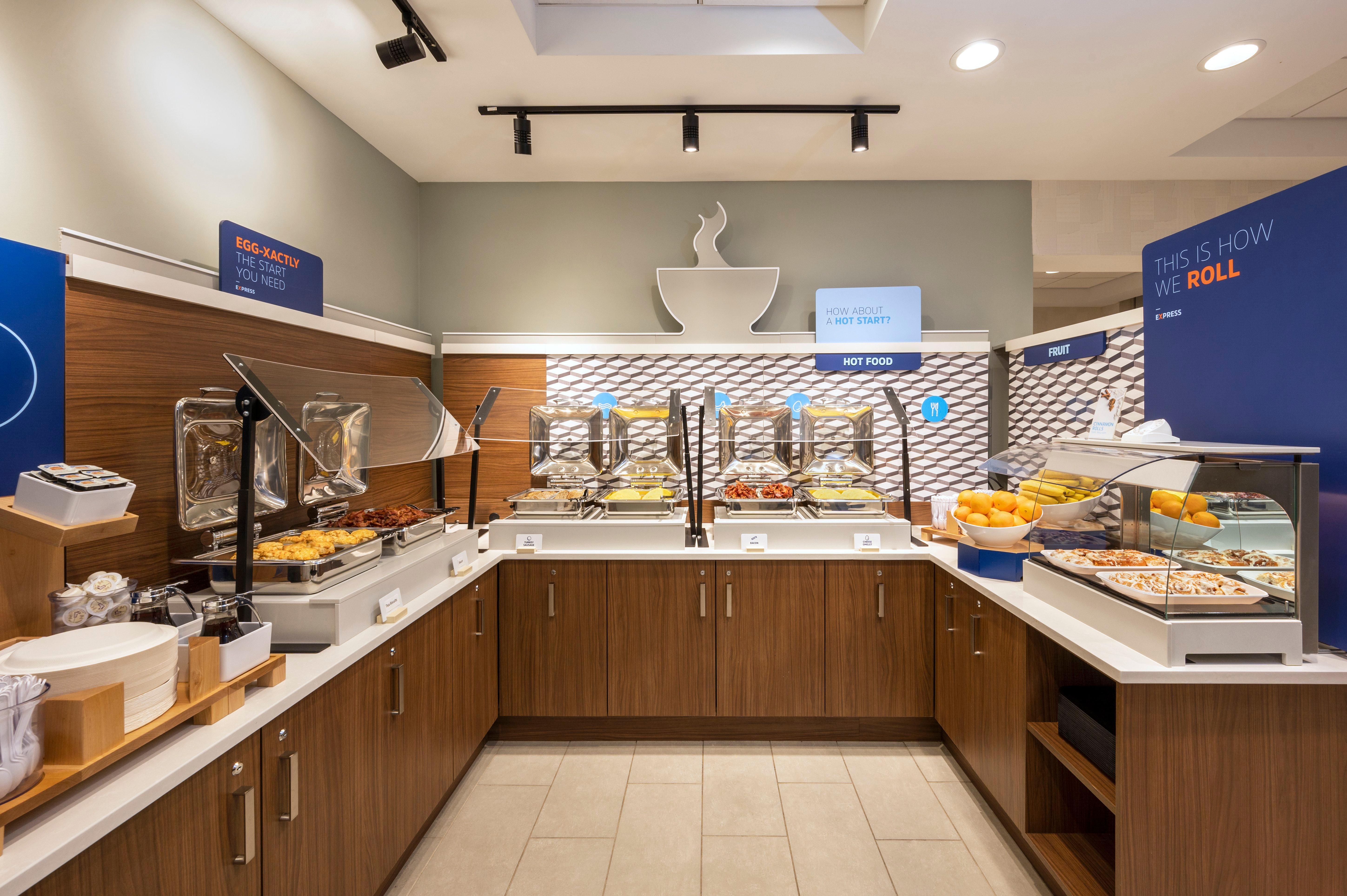 Holiday Inn Express Toronto Downtown By Ihg Esterno foto