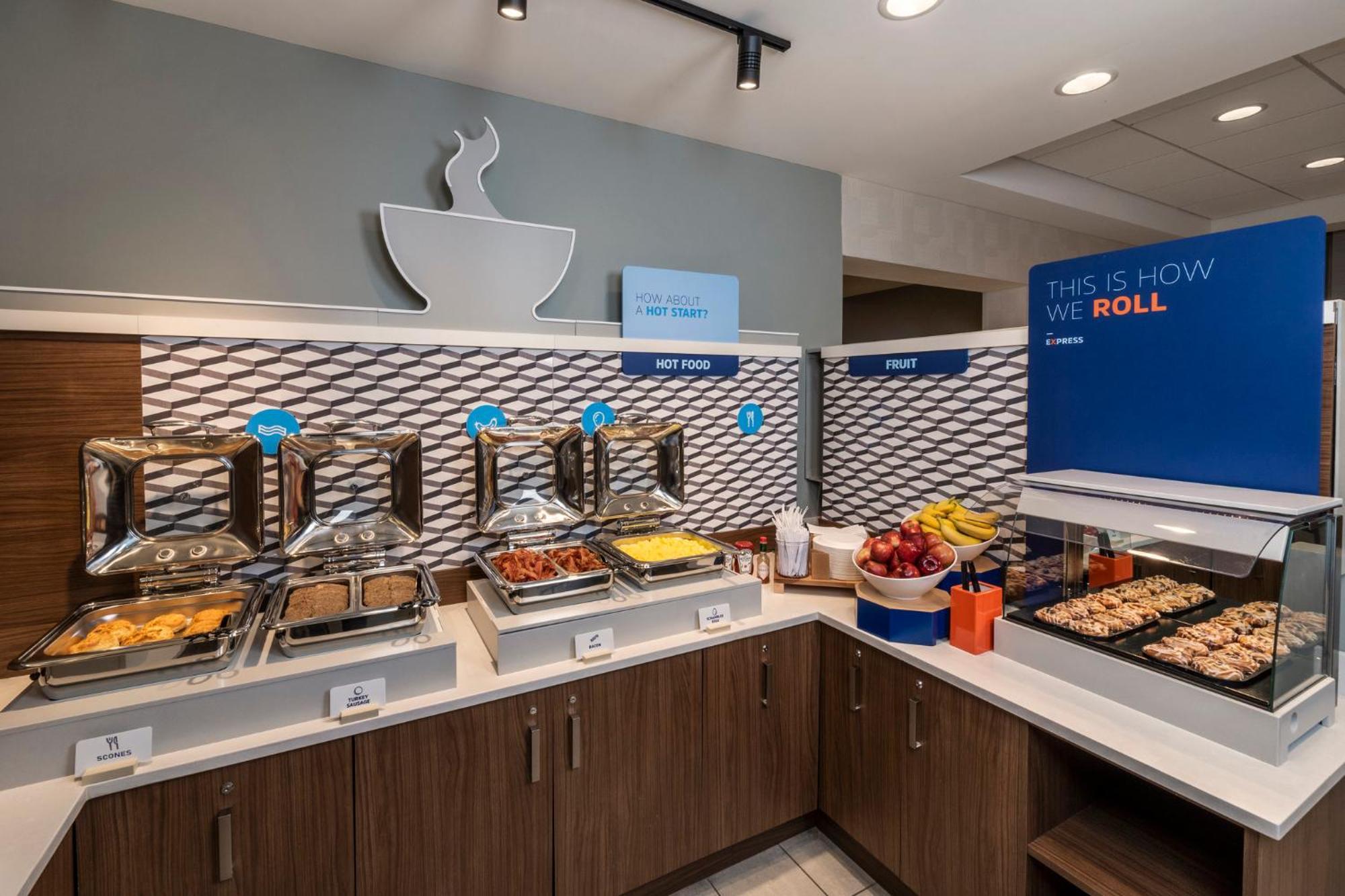 Holiday Inn Express Toronto Downtown By Ihg Esterno foto